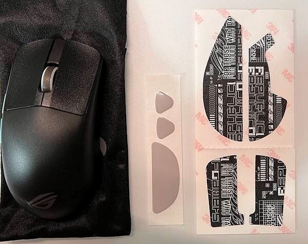 Anti-slip grip stickers and mouse feet