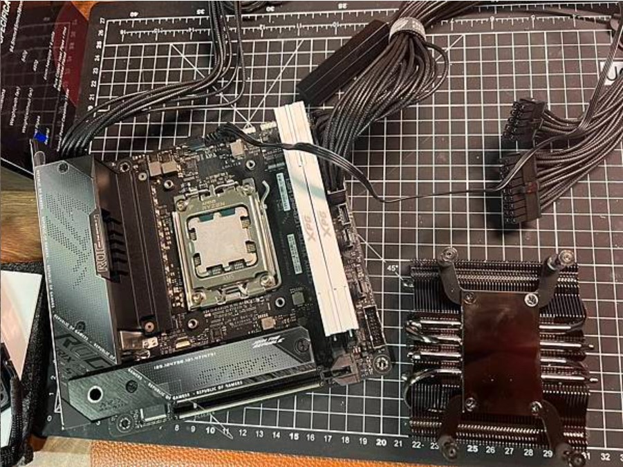 X670E-I GAMING & RYZEN 5 7600X & XPG LANCER DDR5-6000 MEMORY